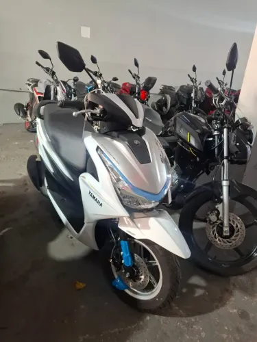 Yamaha Fluo 2026 0km