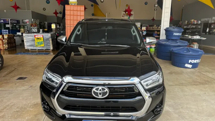 Toyota Hilux CD SRV 4X4 2.8 TDI Diesel Aut. 2025