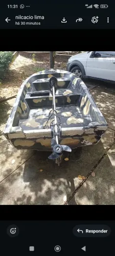 Vendo barco com bateria 