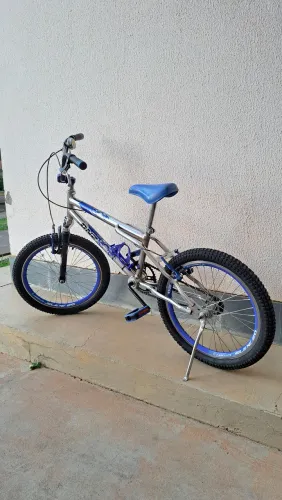 Bicicleta aro 20 DNZ Freestyle