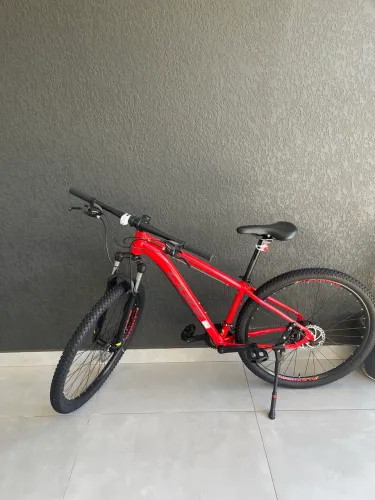 Bicicleta Oggi Aro 29 / 21 marchas 