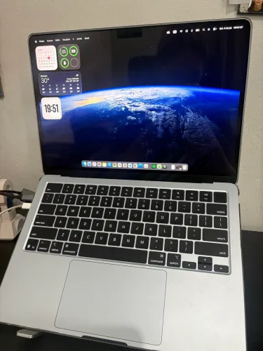 MacBook Air M4