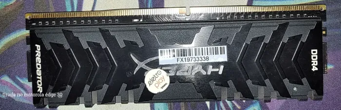 X 1 MEMÓRIA RAM DDR4 hyperex 8GB, RGB , 3000HMZ 