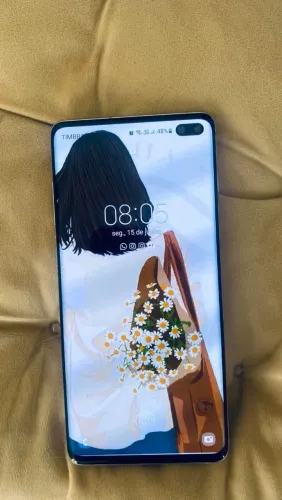 Celular sansung galaxy S10+
