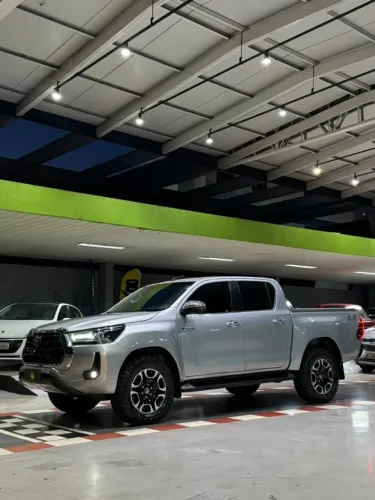 Toyota Hilux CD SRX 4X4 2.8 TDI 16V Diesel Aut. 2021