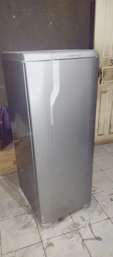 ENVELOPAMENTO E APLICAÇÃO DE PAPEL DE PAREDE