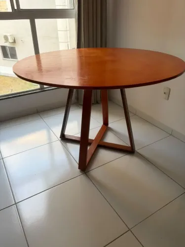 Mesa de jantar redonda