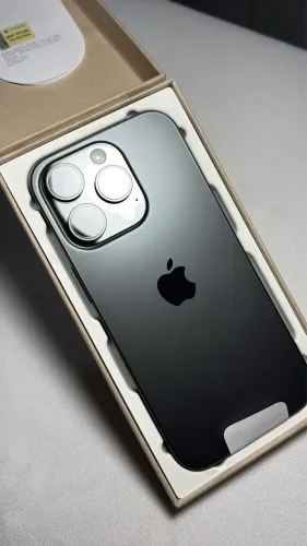 iPhone 16 Pro