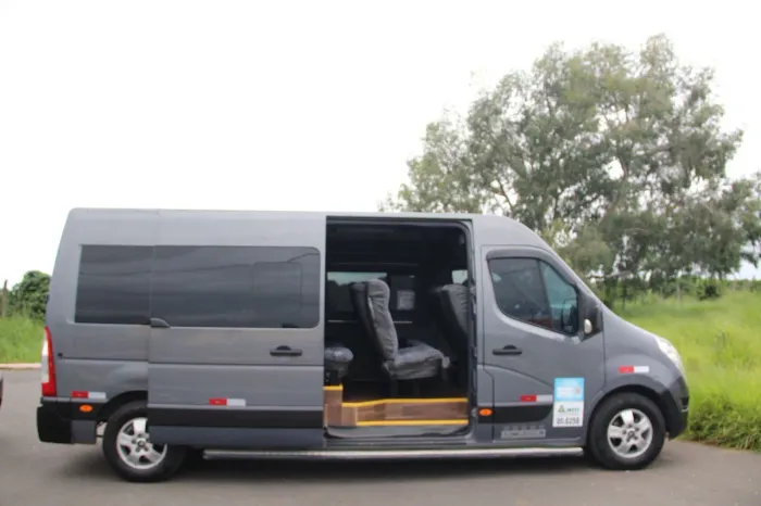 Renault Master 2.3 DCI Executive Longo 16L Dies 2014