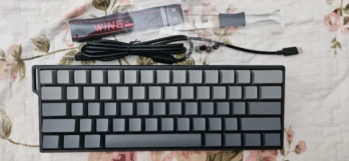 Teclado mecânico AULA Win 60 magnético