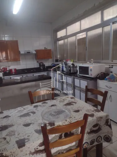 Casa à venda em São Paulo-SP, Vila Itaim: 3 quartos, 2 banheiros, 4 vagas, 150m². Imperdív