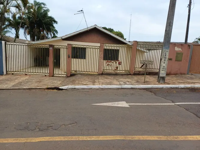 Vende-se Residência em uma ótima localização.