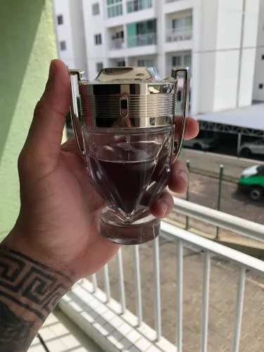 Vendo perfume invictus paco rabanne usado ORIGINAL