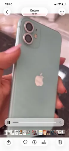 iPhone 11 , cor verde 128 gb semi- novo , única dona