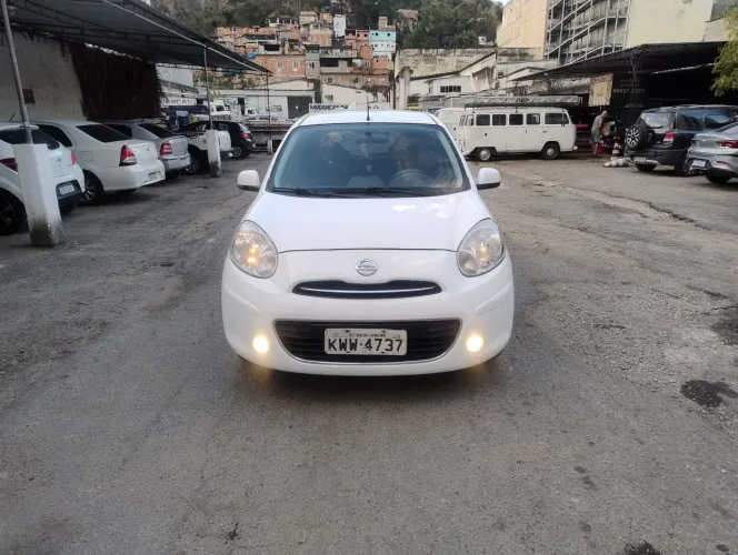 Nissan March S 1.6 16V Flex Fuel 5P 2014