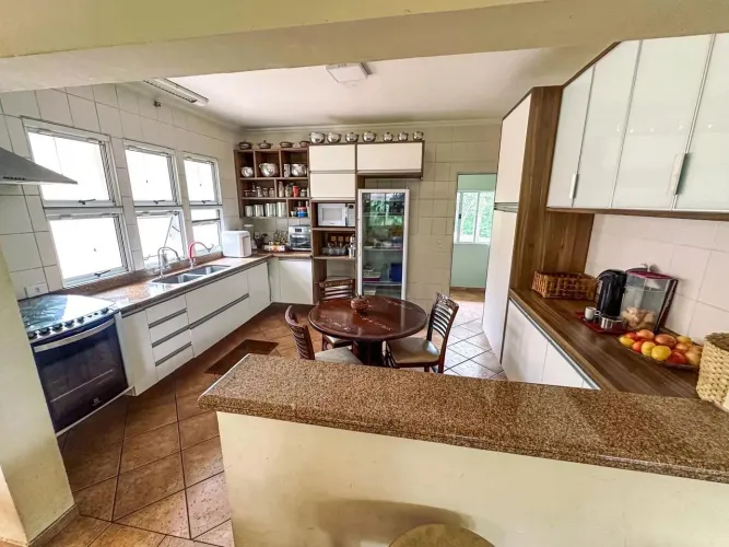 LINDA CASA VILA VELHA A VENDA ALPHAVILLE