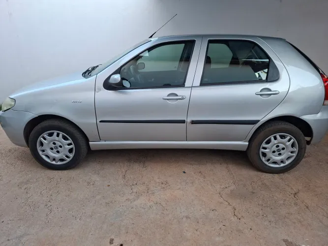 Fiat Palio ELX 1.0 Fire/30 Anos F. Flex 8V 4P 2005