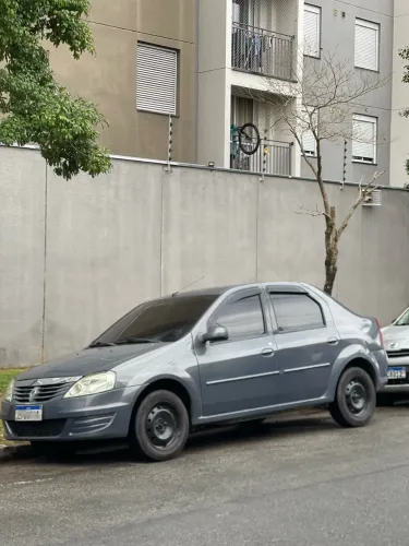 Renault Logan Expression Hi-flex 1.6 8V 4P 2011