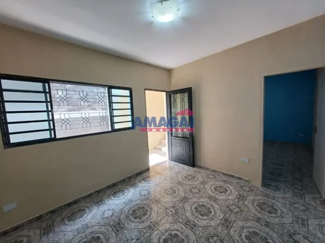 Casa para locação em Jacareí - 2 vagas