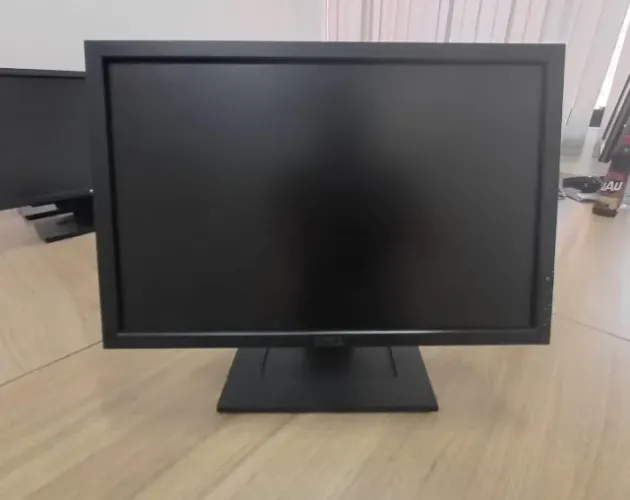 LOTE DE MONITORES DELL 19"