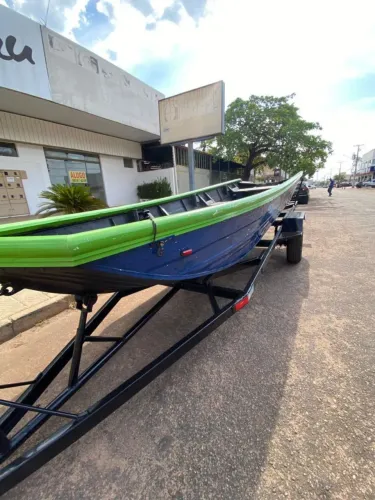 Embarcação mais carret Rodoviária <br>Ano 2022<br><br>$15,000