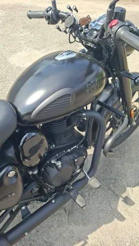 Classic 350 Dark 2025/26