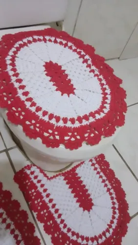 Conjunto de banheiro em crochê 