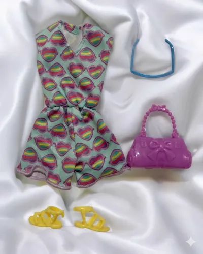 Roupa Barbie colorida + acessórios 