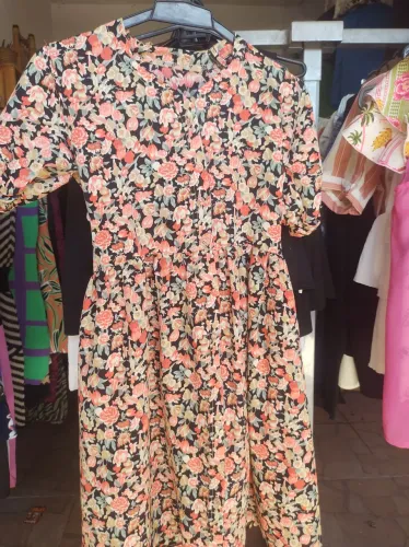 Vestido seminovobpor 20,00