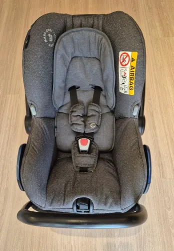 Bebê Conforto Maxi-Cosi Citi com base para carro