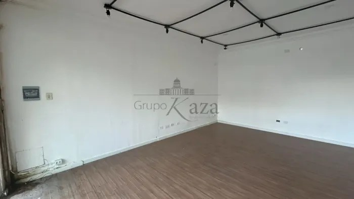 Oportunidade - Loja Comercial - Boulevard Getúlio Vargas - Jardim Califórnia - 35m².
