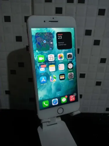 Iphone 7 plus de 128 gigas funcionando tudo perfeitamente 