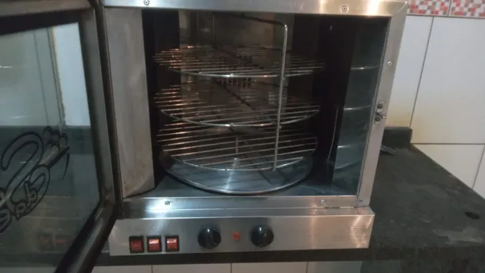 VENDE-SE FORNO ELÉTRICO GIRATÓRIO TITÃ FGE3