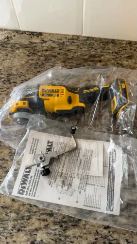 Multifuncional DeWalt DCS356 nova