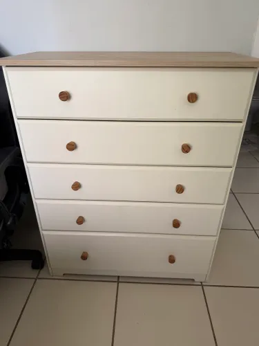 Vendo cômoda