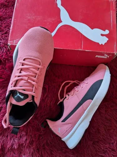 NOVO. NA CAIXA. Tenis PUMA ORIGINAL 