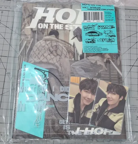 Álbum HOTS Hope on the street J-hope Hoseok BTS