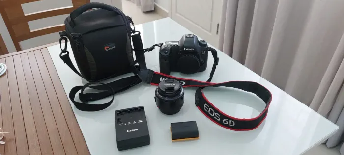 Câmera Canon EOS 6D em Perfeito Estado
