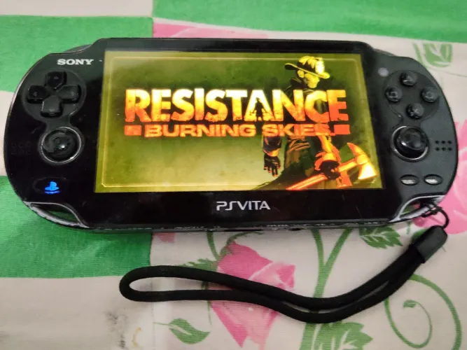 Playstation Vita Desbloqueado+ Cartão 8g+ jogo Call of Duty+ Case + Carregador