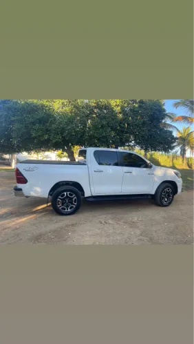 Toyota Hilux CD SRX 4X4 2.8 TDI 16V Diesel Aut. 2019