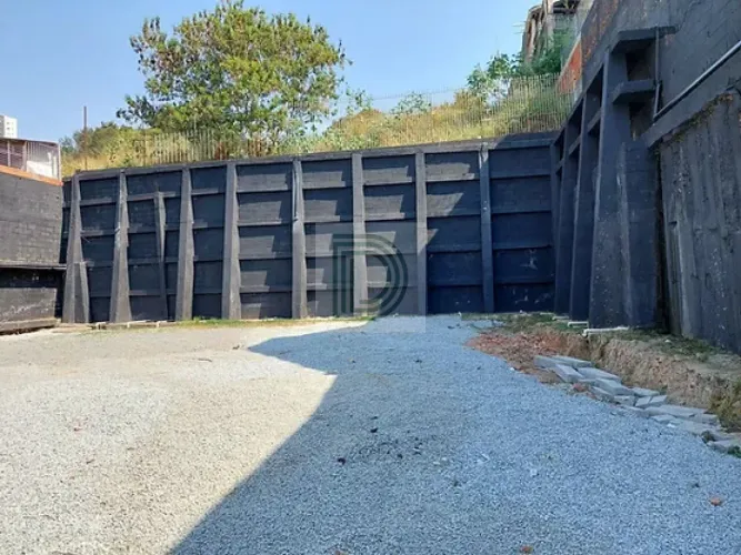 Terreno em Espetacular Localização - 1.000m²