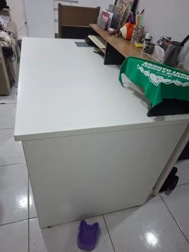 Escrivaninha reforçada