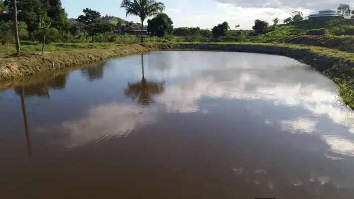 Vendo este sítio localizado no centro de Tanguá
