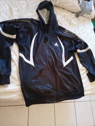 Agasalho da Adidas
