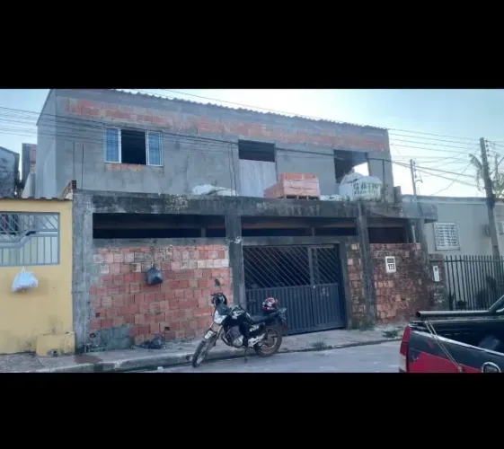 Casa ampla com laje