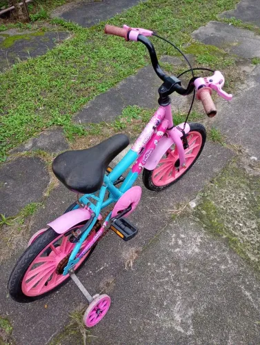Bicicleta..infantil..semi .nova