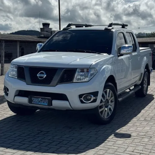 Nissan Frontier SL CD 4X4 2.5tb Diesel AUT 2016