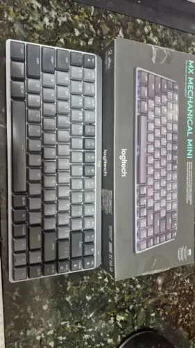 Logitech mx mechanical mini/ Troco por monitor portátil 