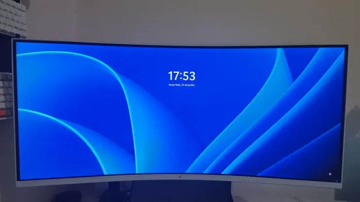 Monitor QuadHD Superframe