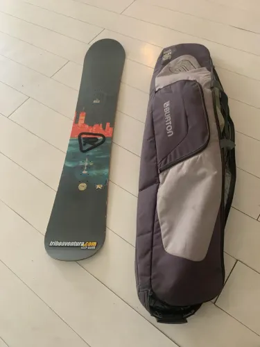 Prancha snowboard com capa